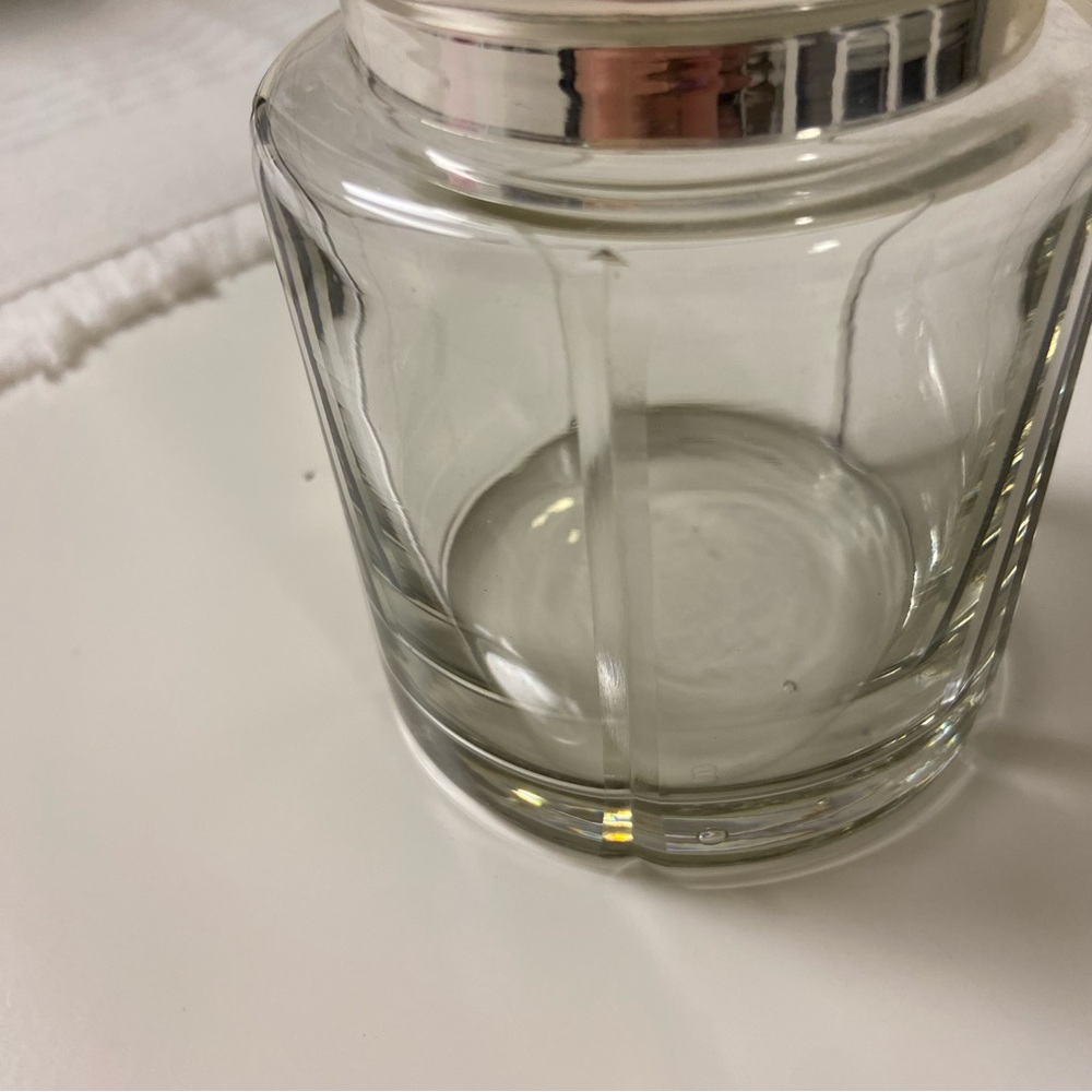 Clear Glass Jar with Silver Lid - Picture 7 of 8